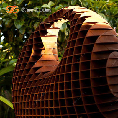 Tượng điêu khắc trang trí bằng kim loại vàng cổ điển bằng thép Corten