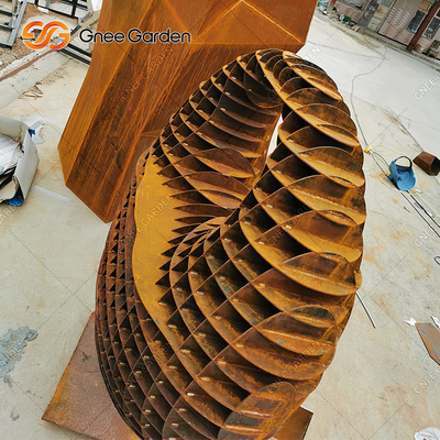 Tượng điêu khắc trang trí bằng kim loại vàng cổ điển bằng thép Corten