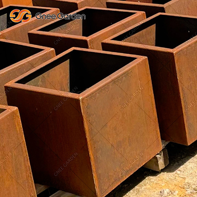 Hộp trồng cây kim loại mộc mạc bằng thép Corten Hình vuông Cắt laser