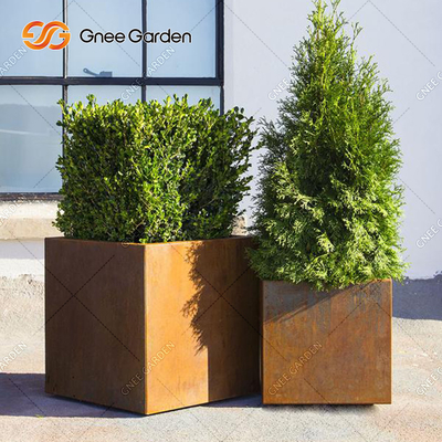 Hộp trồng cây kim loại mộc mạc bằng thép Corten Hình vuông Cắt laser