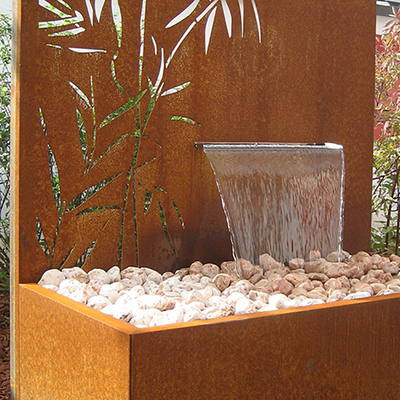 1500x1000x600mm Đài phun nước bằng thép Corten mộc mạc với bảng điều khiển màn hình cắt bằng laser