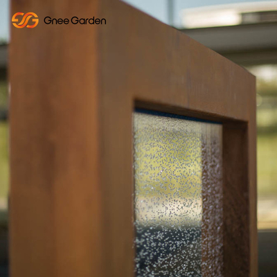 Tường nước bằng thép Corten mộc mạc dày 3mm trang trí bền