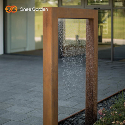 Tường nước bằng thép Corten mộc mạc dày 3mm trang trí bền