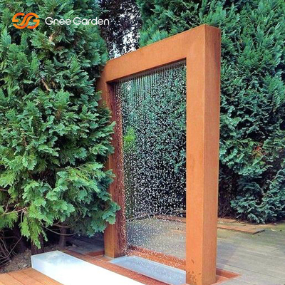 Tường nước bằng thép Corten mộc mạc dày 3mm trang trí bền