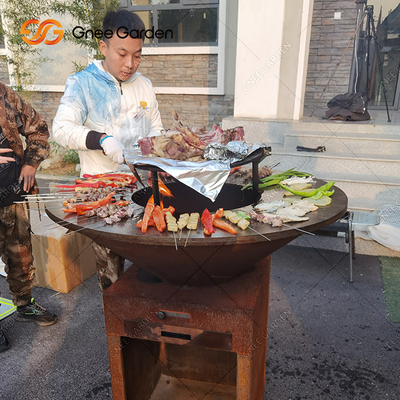 Gia đình Bạn bè BBQ Thép Ngoài trời Gỉ Corten Thép Nướng Brasero Đồ nướng Thịt nướng