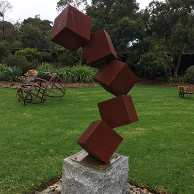 Tác phẩm điêu khắc bằng thép Corten ngoài trời Những bức tượng kim loại gỉ lớn cho vườn