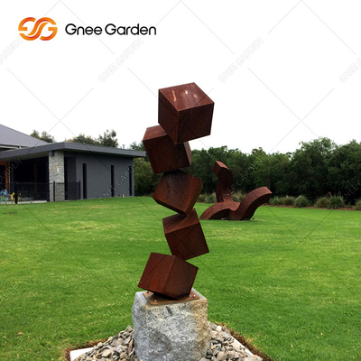 Nguy hiểm Block Corten Tác phẩm điêu khắc bằng thép bị gỉ sét Tác phẩm điêu khắc trong vườn kim loại cho bãi cỏ