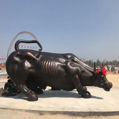 Chiều cao 180cm Tượng bò điêu khắc bằng đồng sống động ngoài trời