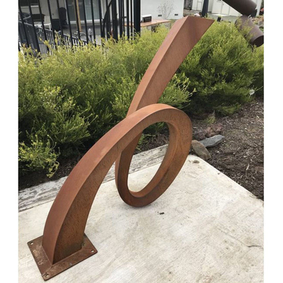Vườn Gnee Cổ điển Ngoài trời Rusty Vườn kim loại Tác phẩm điêu khắc trừu tượng Có thể tùy chỉnh
